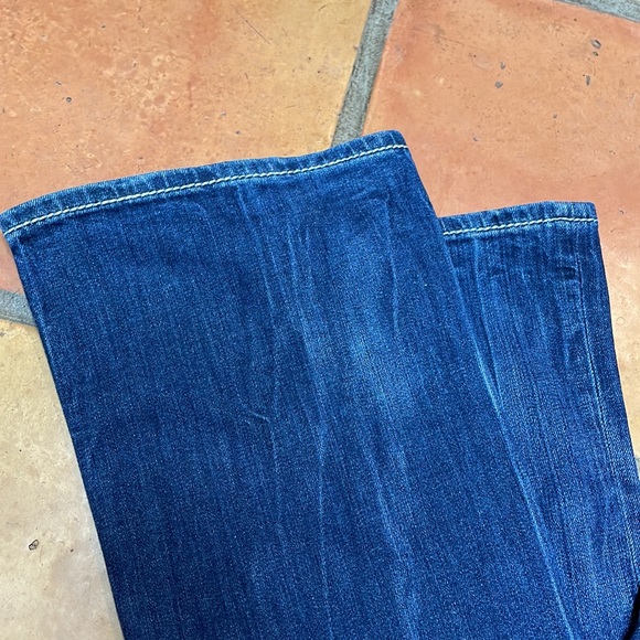 Miss Me Signature Boot Jeans - Picture 12 of 13